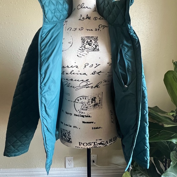 ATHLETA WHISPER FEATHERLESS PUFFER JACKET - Picture 7 of 7